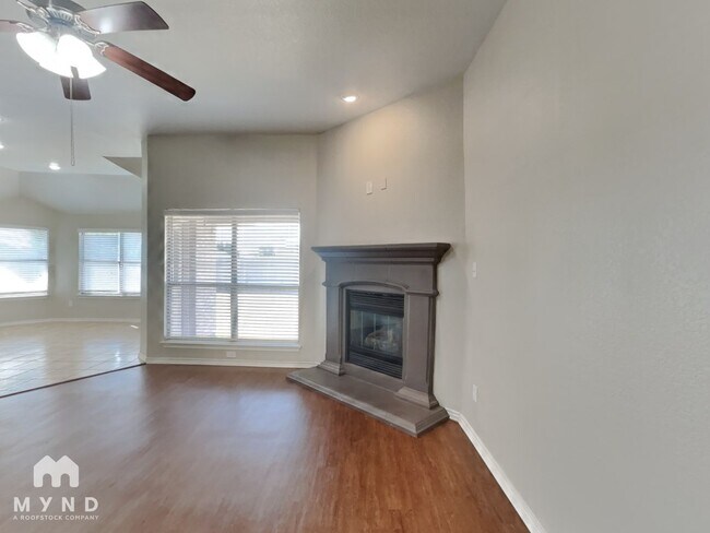 Building Photo - 10224 Ash Creek Ln