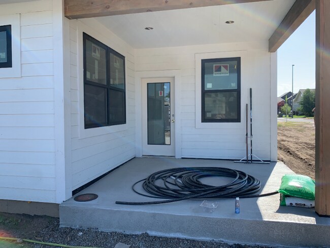 Building Photo - 3393 S 27th Ave