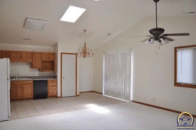 Kitchen - 1015 Sylvan St