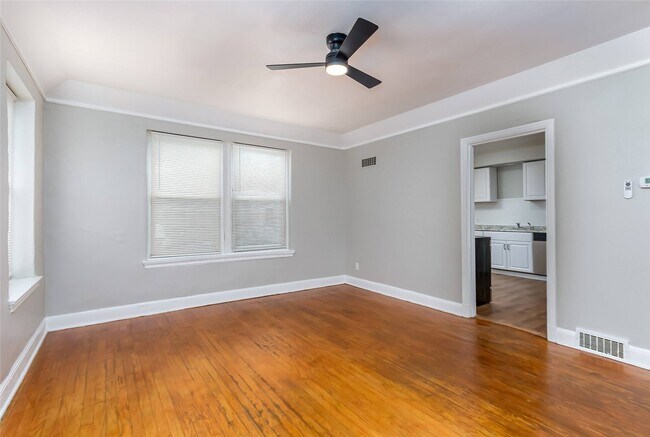 Foto del edificio - 8910 Gravois Rd