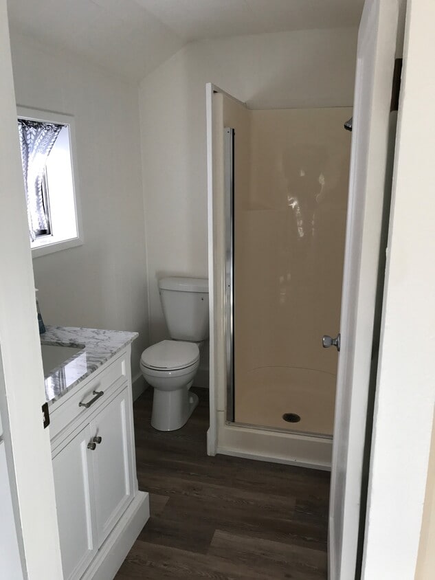 Building Photo - 319 N Elliott St