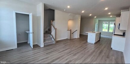 Building Photo - 268 Talucci Dr