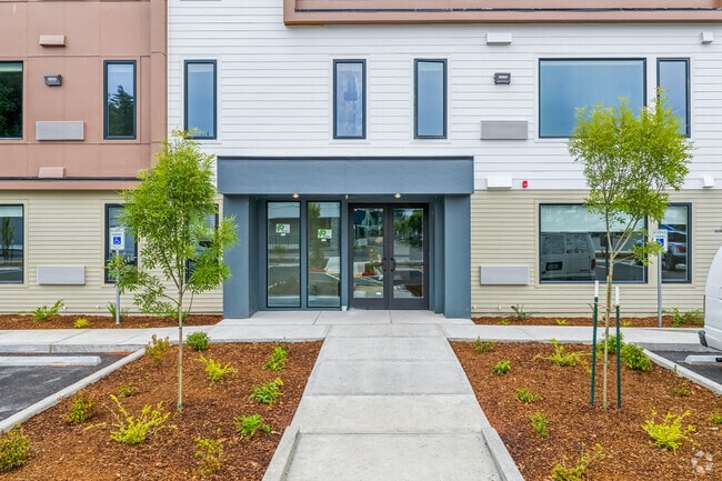Entrada - Village Lane Apartments