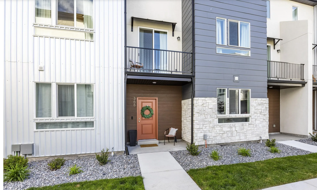 Building Photo - 368 S 960 W