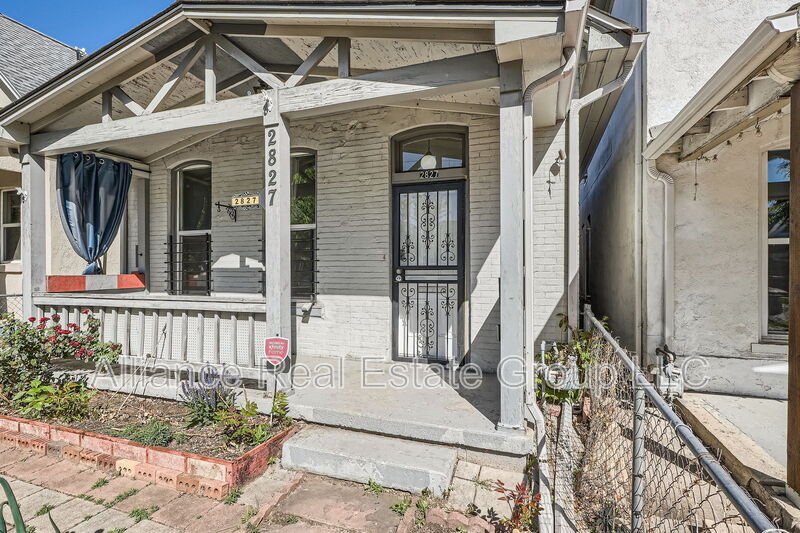 Primary Photo - 2827 California St