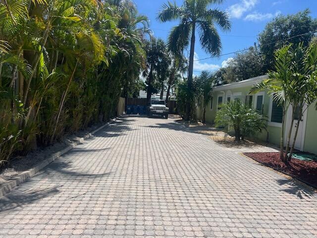 Foto del edificio - 116 Mayfield Rd