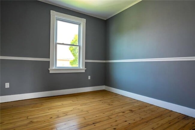 Building Photo - 13 Livingston Pl