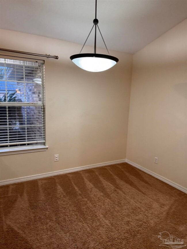Building Photo - 543 Batten Blvd