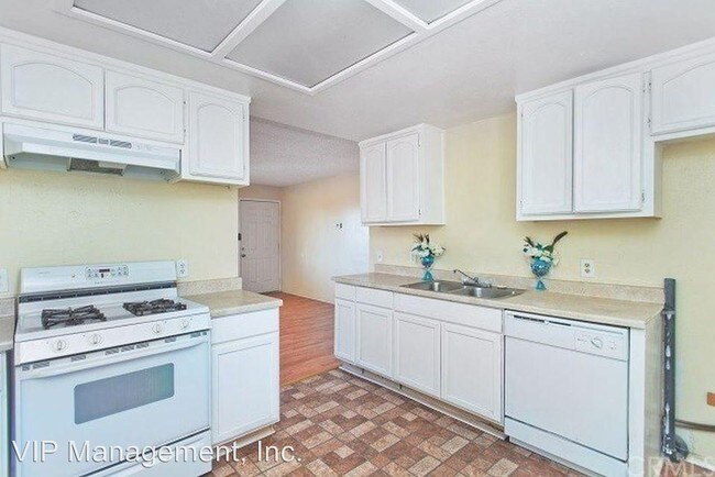 Building Photo - 10933 Aztec Ln