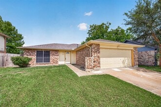 Building Photo - 7407 Cortes Dr