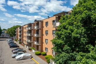 Morton Village Apartments photo'