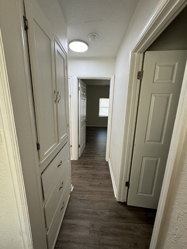 Foto del edificio - Newly Renovated 1 bedroom, 1 bathroom apar...