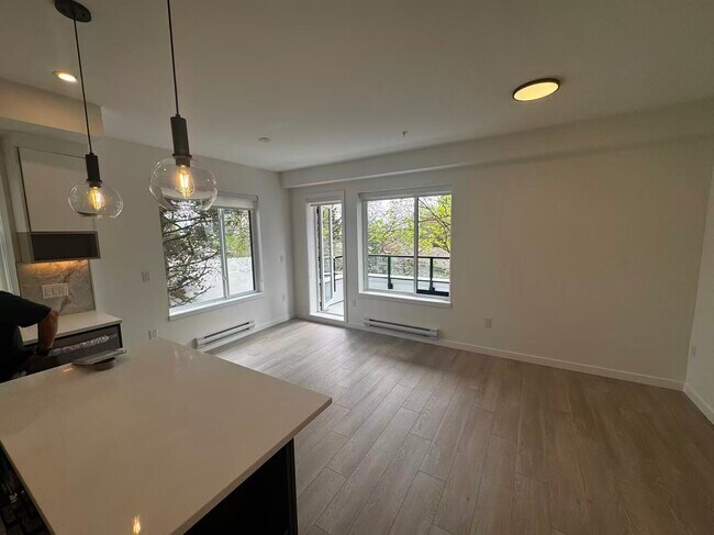 Photo du bâtiment - 6220 Gooseberry Dr