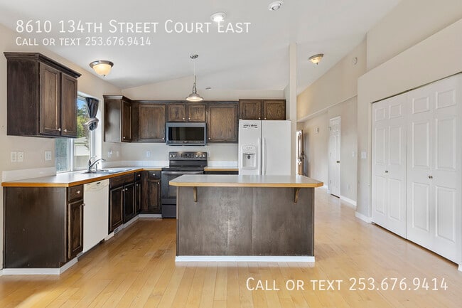 Building Photo - 8610 134th St Ct E