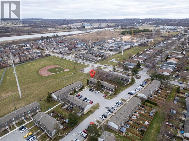 Photo du bâtiment - 131 Rockwood Ave