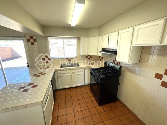 Foto del edificio - 4342 W Encanto Blvd