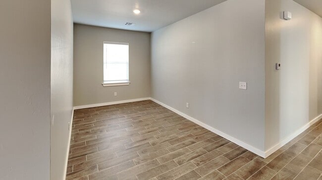 Foto del edificio - 4 Bedroom 2 Bathroom 2 Car Garage Home in Oakdale School District