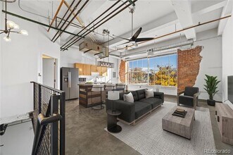 Building Photo - 1777 E 39th Ave