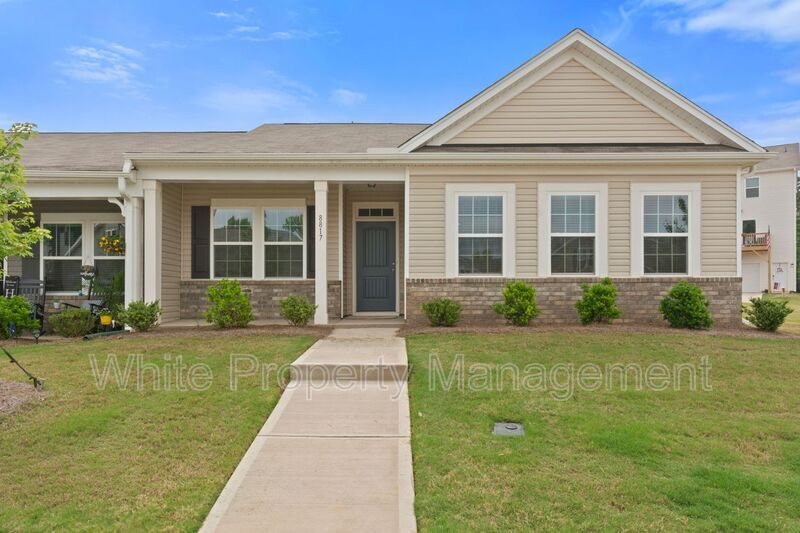 Foto principal - 8817 Brakeman Dr