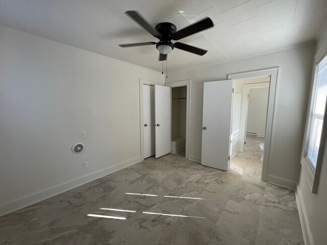 Foto del edificio - 2 Bedroom duplex on edge of Downtown Morganton