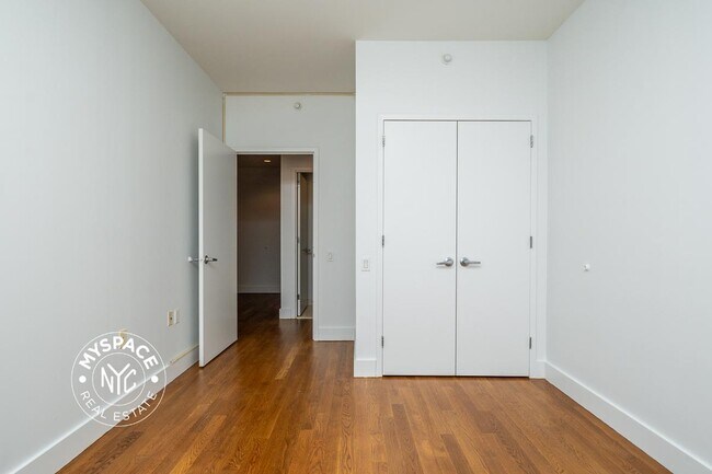Building Photo - 836 Bergen St