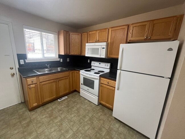 Kitchen - 2173 S State St