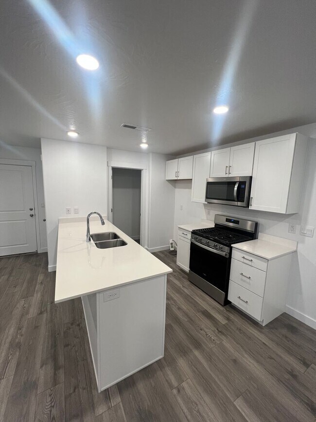 Foto del edificio - Like New - Long Valley Modern Design - Act...