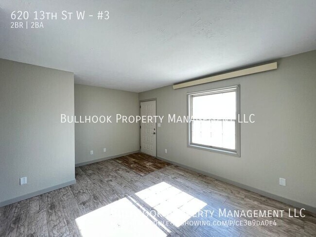Foto del edificio - 620 13th St W