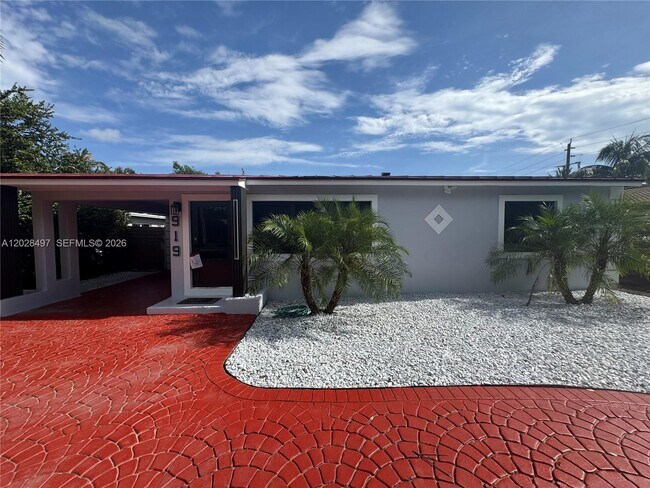 Foto del edificio - 919 NE 4th Ct.