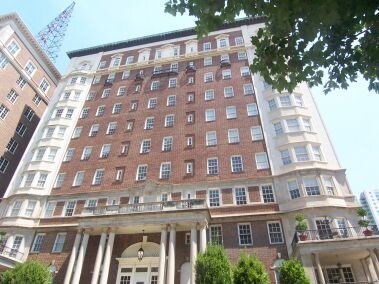 Great Midtown Location - 30 5th St NE