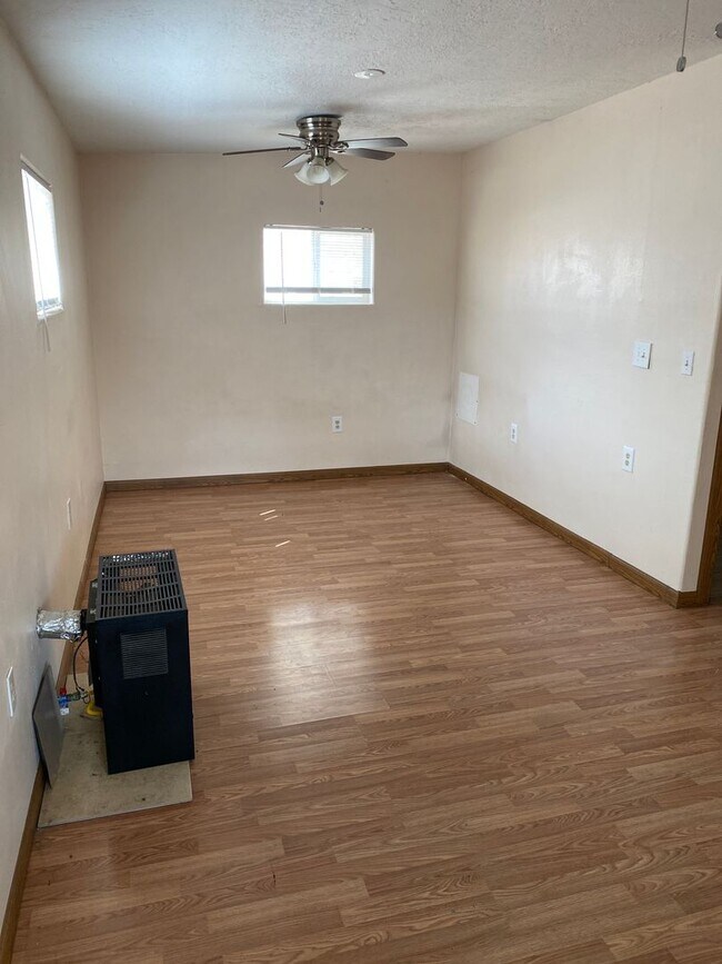 Foto del interior - 431 Virginia Street NE