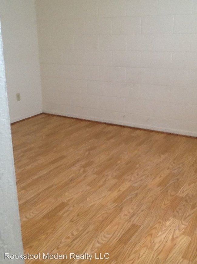 Building Photo - 3 br, 1.5 bath House - 1343 Pleasant