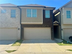 Building Photo - 4331 Fulson Dr