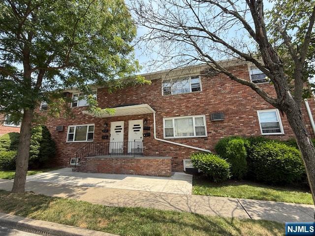 Foto principal - 405 8th St