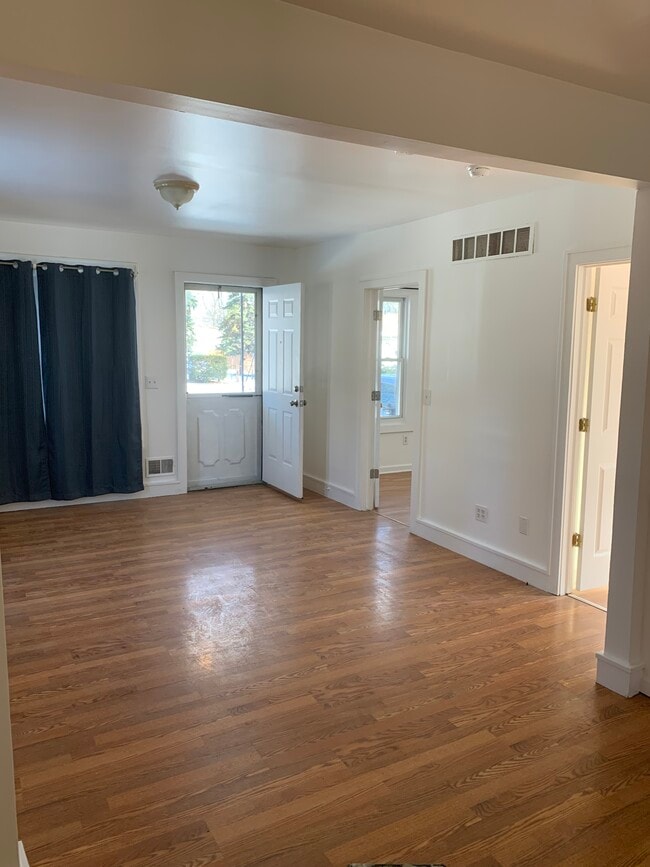 Building Photo - 23123 Stauber Ave