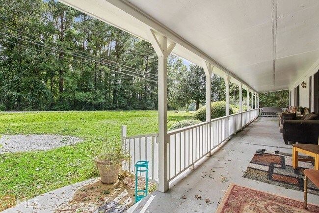 Building Photo - 304 Whitehead Rd
