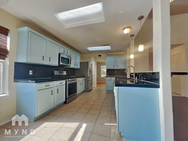 Foto del edificio - 4207 Tawakon Dr