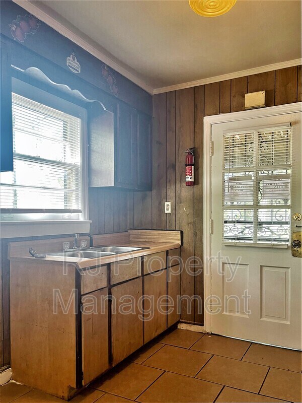 Foto del edificio - 732 S Greer St