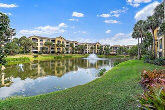 Building Photo - 300 Uno Lago Dr