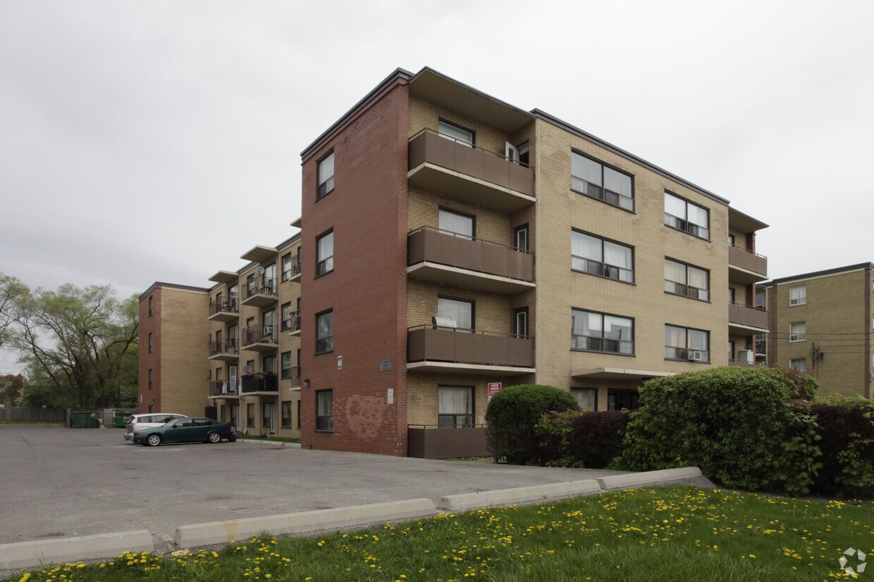 Photo principale - 292 Finch Ave W