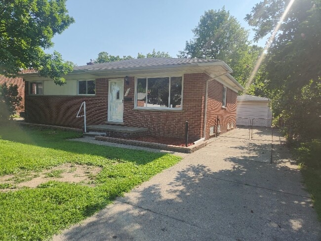 Building Photo - 8630 N Evangeline St