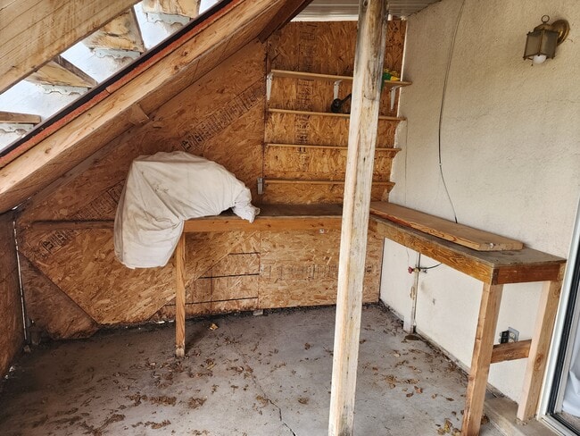 Building Photo - 99 N 1850 W