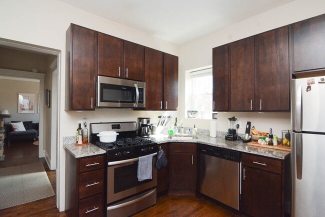Foto del edificio - 1435 W Carmen Ave