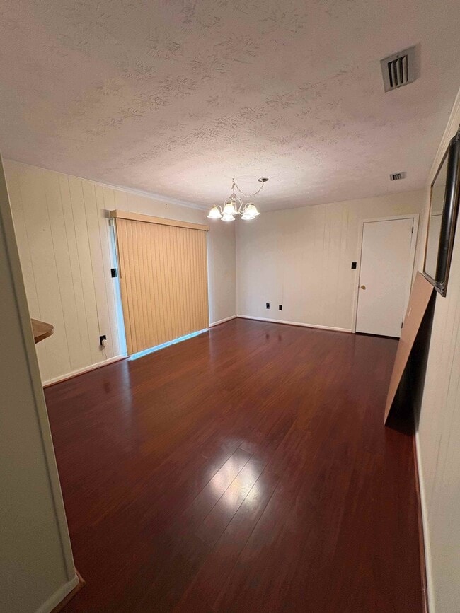 Building Photo - 712 Habersham Rd