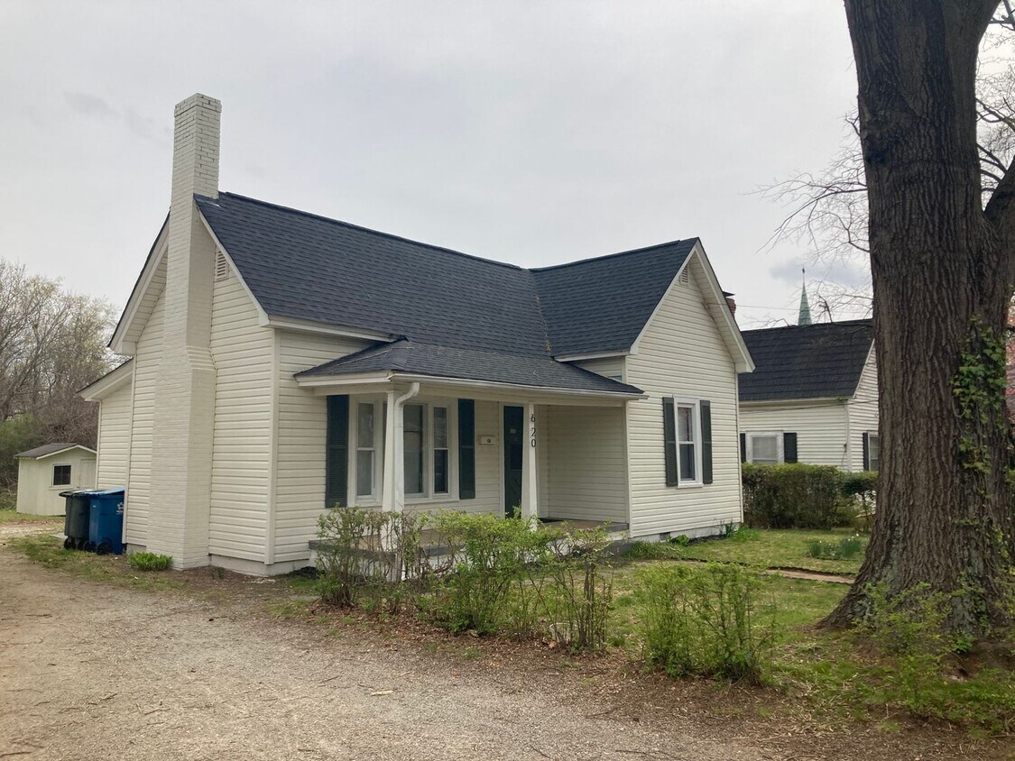 Foto principal - Super cute, newly renovated 3 bed, 1 bath ...