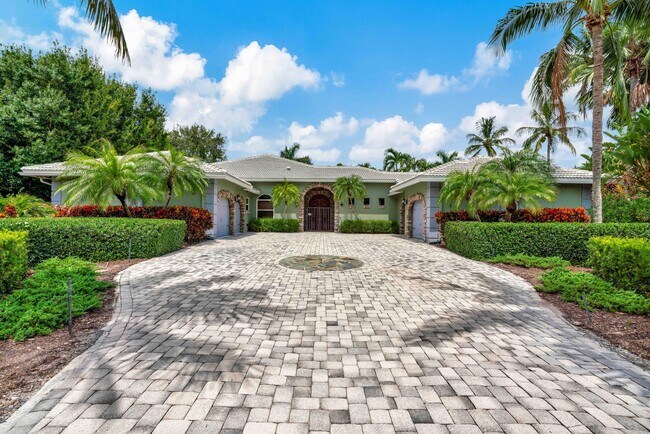 Foto del edificio - 8634 Sawpine Rd