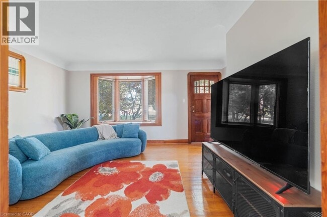 Photo du bâtiment - 19 Parkside Dr