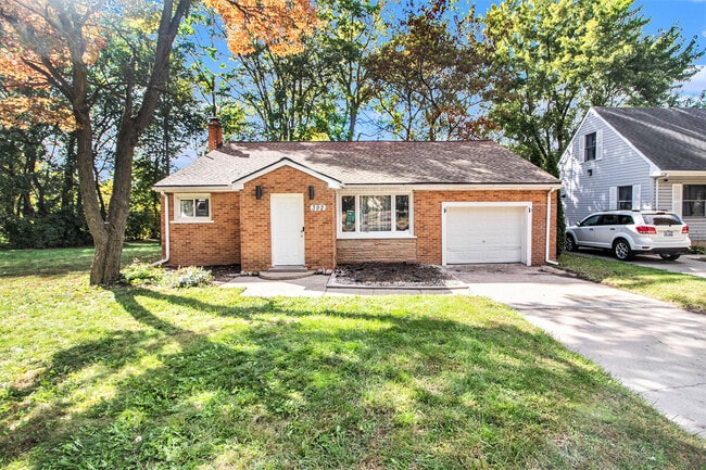 Foto del edificio - 392 Firwood St