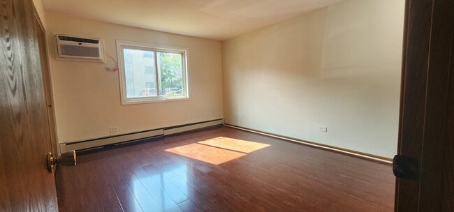Building Photo - 9290 Hamilton Ct