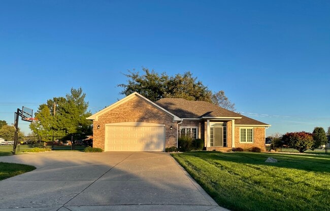 Building Photo - 5011 Windmill Way